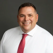Dr.Brian Dodge headshot